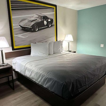 Super 8 By Wyndham Kannapolis Εξωτερικό φωτογραφία