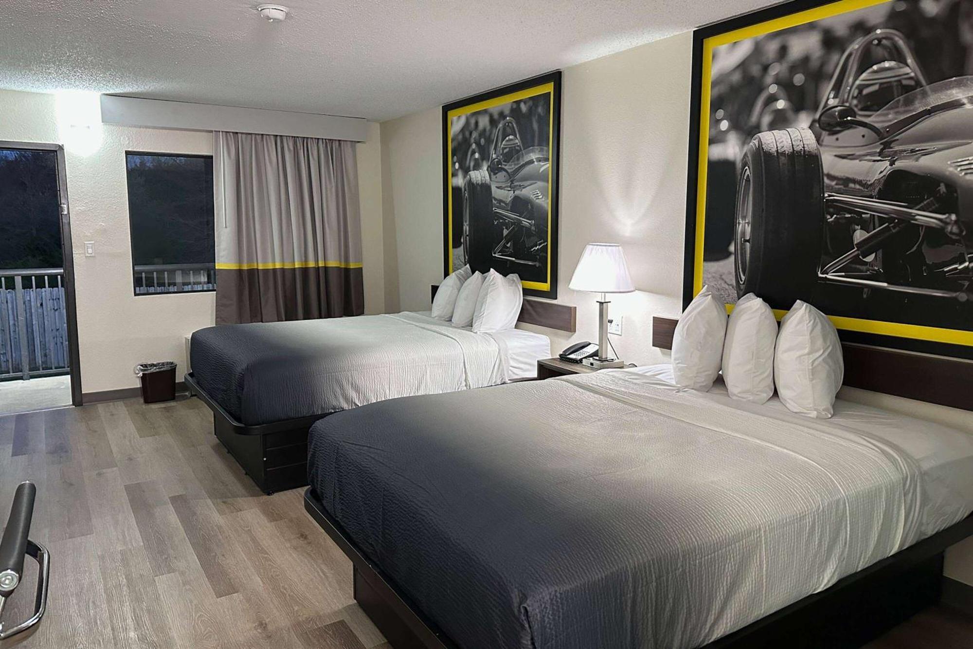 Super 8 By Wyndham Kannapolis Εξωτερικό φωτογραφία