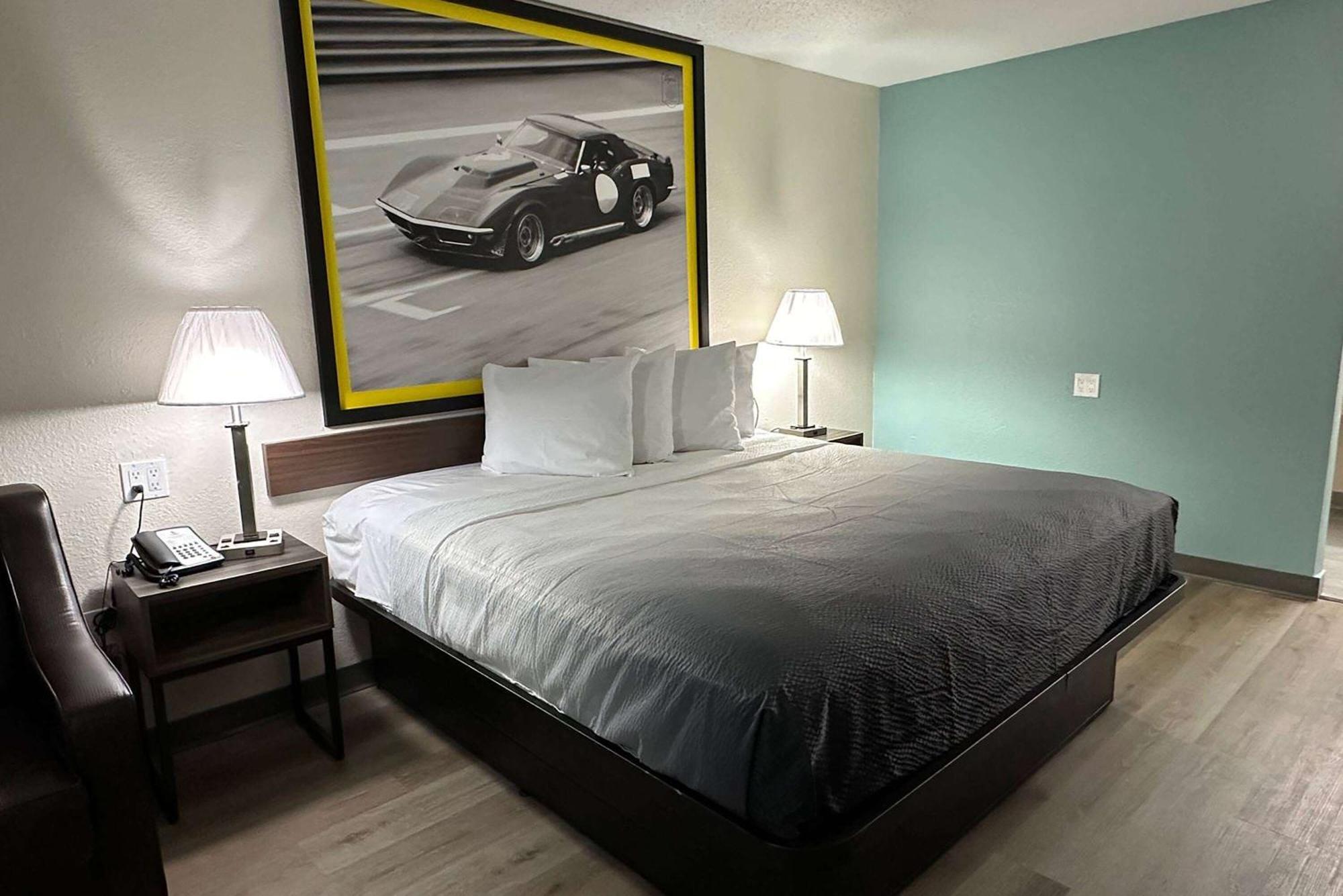 Super 8 By Wyndham Kannapolis Εξωτερικό φωτογραφία